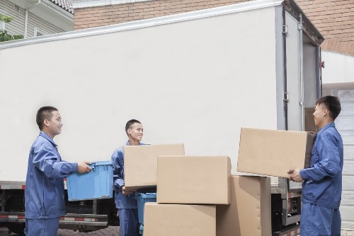 Customer raising a complaint about a man and van service